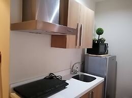 Happy Suites at Knightsbridge Res Makati