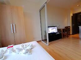 Happy Suites at Knightsbridge Res Makati