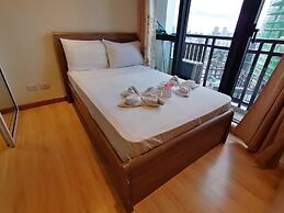 Happy Suites at Knightsbridge Res Makati