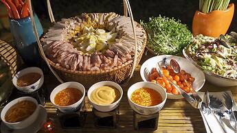 Hoi An SeaBreeze Village Resort