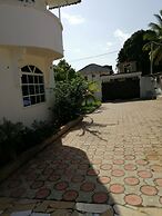 Salhiya Lodge - Hostel