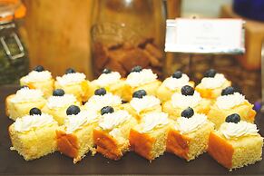 La Vela Saigon Hotel