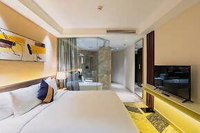 La Vela Saigon Hotel