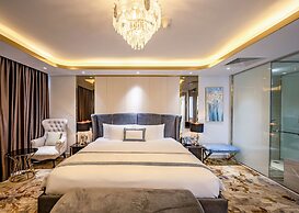 La Vela Saigon Hotel