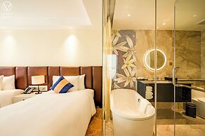 La Vela Saigon Hotel