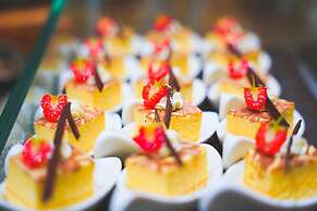 La Vela Saigon Hotel