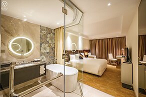 La Vela Saigon Hotel