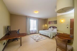 Taarifa Suites by Dunhill Serviced Apartments