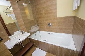 Taarifa Suites by Dunhill Serviced Apartments