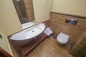 Taarifa Suites by Dunhill Serviced Apartments