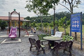 OYO 90168 Serambi Pelangi Chalet