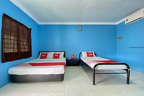 OYO 90168 Serambi Pelangi Chalet