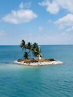 Doulos Phos The Ship Hotel