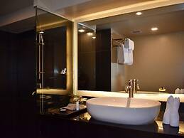 Doulos Phos The Ship Hotel