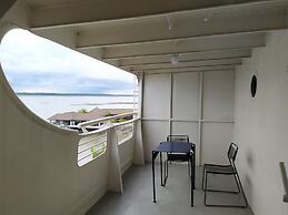 Doulos Phos The Ship Hotel