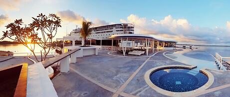 Doulos Phos The Ship Hotel