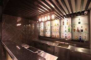 Pratunam Atrium Hotel