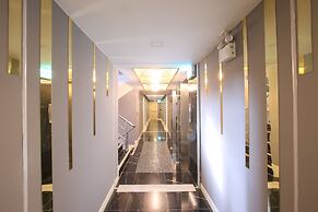 Pratunam Atrium Hotel