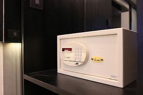 Pratunam Atrium Hotel