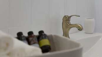 Absolute Athens Apartments