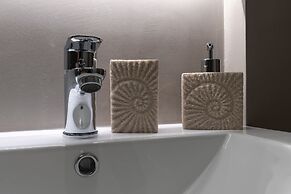 Absolute Athens Apartments