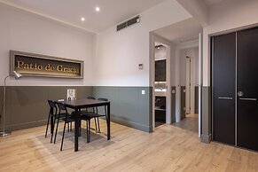 Enjoybcn Patio de Gala Apartments