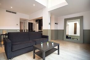 Enjoybcn Patio de Gala Apartments