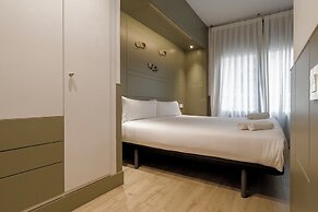 Enjoybcn Patio de Gala Apartments