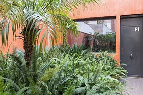 Enjoybcn Patio de Gala Apartments