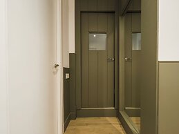 Enjoybcn Patio de Gala Apartments