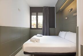 Enjoybcn Patio de Gala Apartments