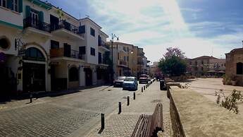 Ne'r Beach Calm Place