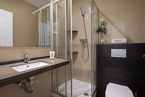 Enjoybcn Coliseum Apartments