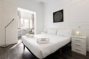 Enjoybcn Coliseum Apartments