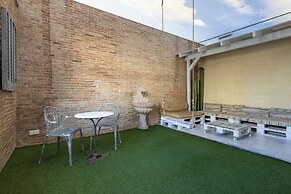 Enjoybcn Coliseum Apartments