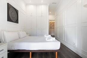 Enjoybcn Coliseum Apartments