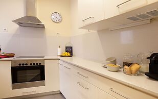 Enjoybcn Coliseum Apartments