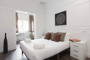 Enjoybcn Coliseum Apartments