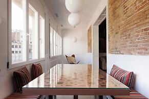 Enjoybcn Coliseum Apartments