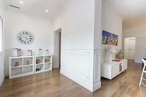 Enjoybcn Coliseum Apartments