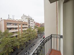 Enjoybcn Gaudi Apartments