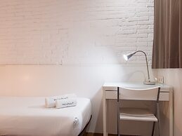 Enjoybcn Gaudi Apartments