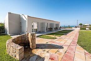 GT Beach Hotel