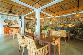 Pearl Bay Villas