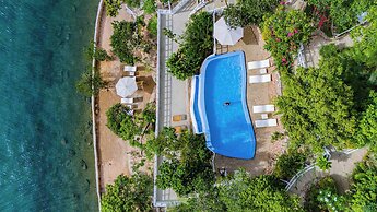 Pearl Bay Villas