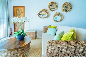Pearl Bay Villas
