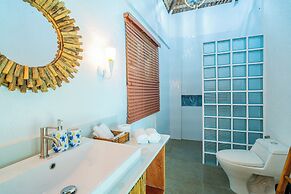 Pearl Bay Villas