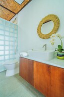 Pearl Bay Villas