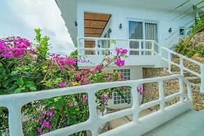 Pearl Bay Villas