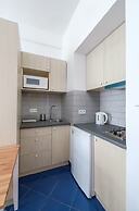 Friends Avenue Apartment